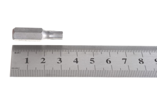Вставка бита торцевая 5/16", TORX, Т30, L = 32 мм KING TONY 183230T