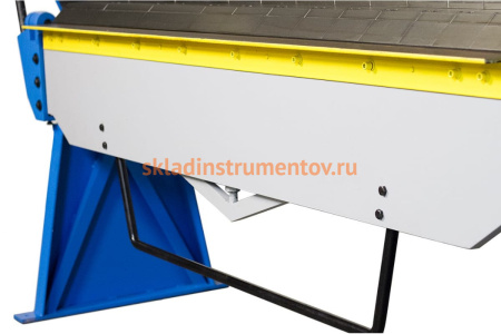 Листогибочный сегментарный станок, ручной Blacksmith W2.5x2540A