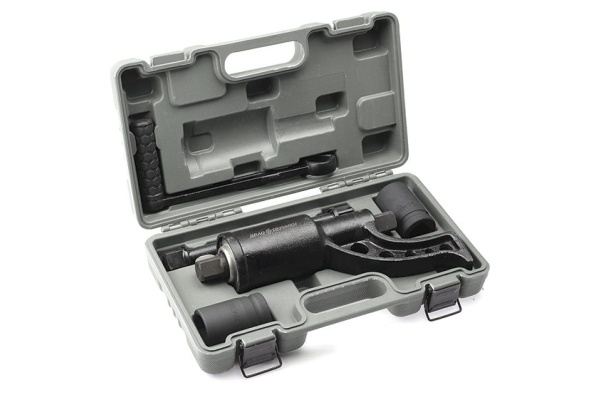 Ручной удлиненный гайковерт с головками 32мм, 33мм ДТ/4 Дело Техники 536591