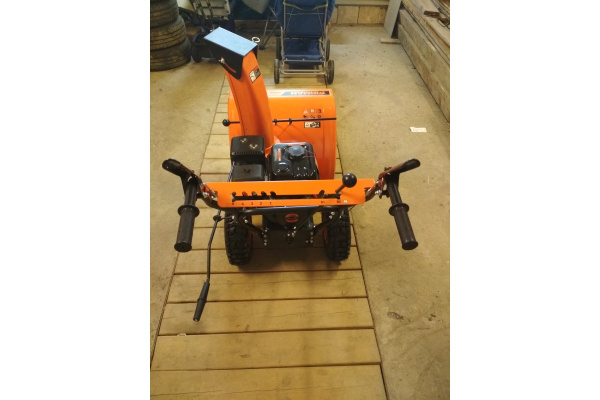 Снегоуборщик FIRMAN FST5,5-560