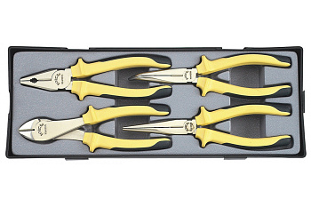 Набор шарнирно-губцевого инструмента 4предмета FORCE T5046