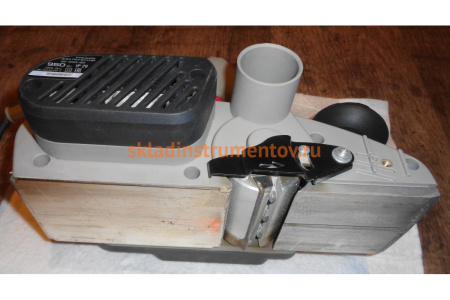 Рубанок ЗУБР ЗР-950-82