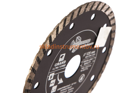 Диск алмазный отрезной Турбо Grand hot press (125х22.23 мм) TRIO-DIAMOND GUT712