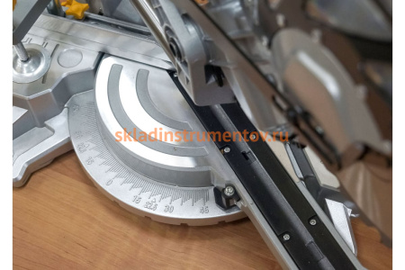 Торцовочная пила Энкор Корвет 8-310С 90081