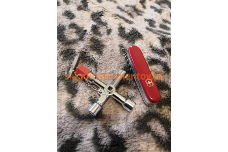 Ключ для электрошкафов КВТ КЭШ-5 78068