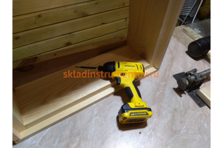 Импульсный шуруповерт Stanley SCI121S2K