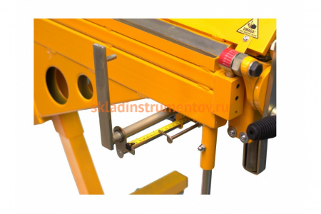 Стол передней поддержки LBM-300 Classic MetalMaster 17656