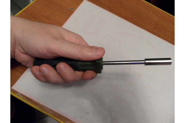 Отвертка под биты 1/4 дюйма Дело техники 718600