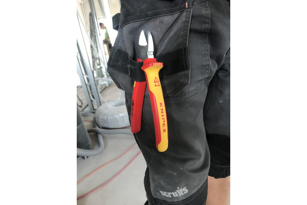 Бокорезы Knipex 1000V KN-7006180SB