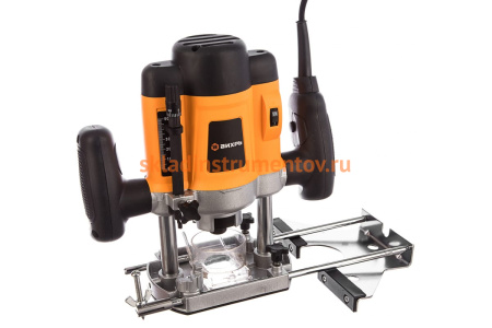 Фрезерная машина ВИХРЬ ФМ-1300 72/13/1