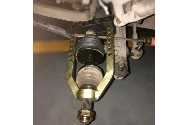 Универсальный съемник наружного ШРУСа AIST 67-1111 00-00022603