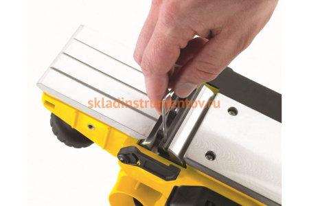 Рубанок Stanley STPP7502