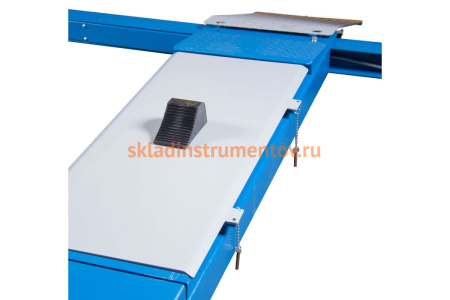 Стоечный подъемник под сход-развал СТАНКОИМПОРТ 4,5 т., 380В ПГ4-4.5М