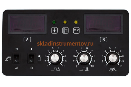 Инверторный полуавтомат для сварки в среде защитных газов Сварог MIG 350