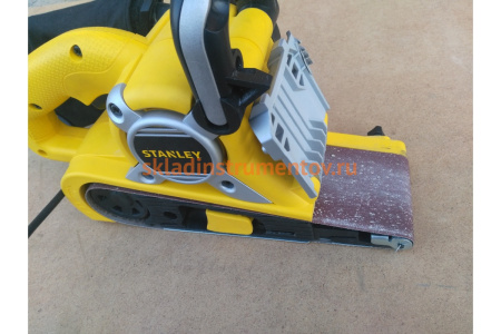 Шлифмашина Stanley STBS720