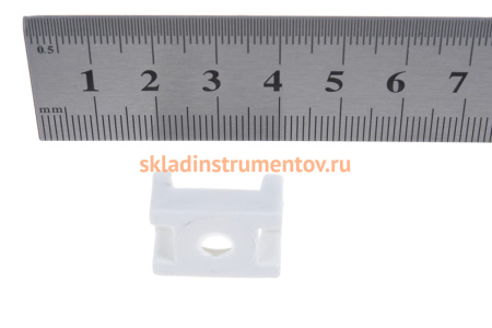 Усиленная площадка под хомут-стяжку Зубр ПХС-У, белая, 16x23 мм, 100 шт, нейлоновая 30920