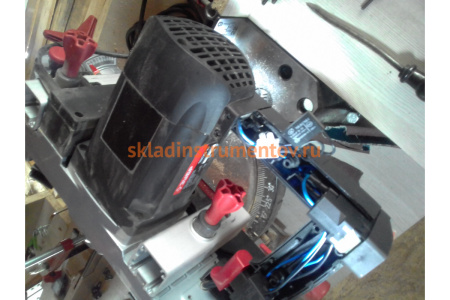 Торцовочная комбинированная пила ЗУБР ЗПТК-255-1800