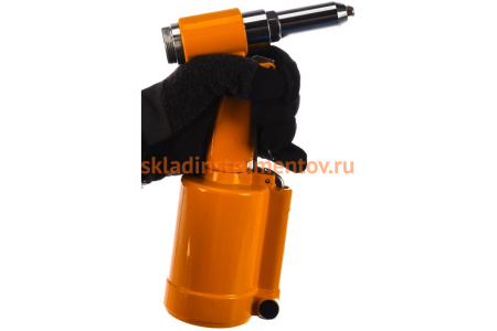 Пневмо-гидравлический заклепочник для вытяжных заклепок ПНЕВМО-ТРЕЙД PT-AR2448