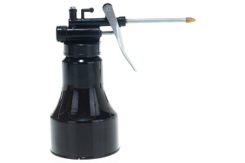 Масленка ROCKFORCE 400 мл металлическая RF-06913 Масленка ROCKFORCE 400 мл металлическая RF-06913