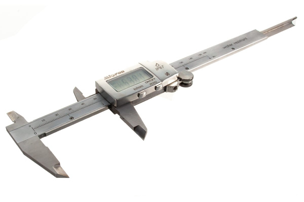 Электронный цифровой влагозащищенный штангенциркуль Micron ШЦЦ-1-150 0.01 мм IP 67 34249