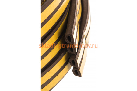 Самоклеящийся уплотнитель Сибртех профиль D коричневый 24 м 93938