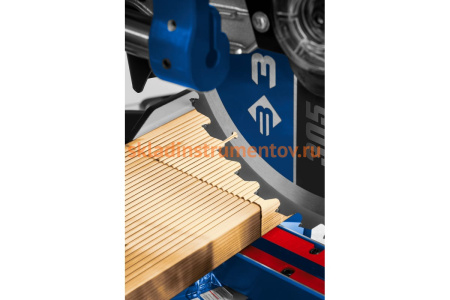 Торцовочная пила с протяжкой ЗУБР Профессионал, d 305 х 30 мм, 2000 Вт  ППТ-305-П