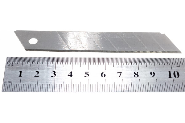 Набор лезвий 18 мм 5 шт. для ножей 76180,76181,76182,76183,76185 VOREL 76220