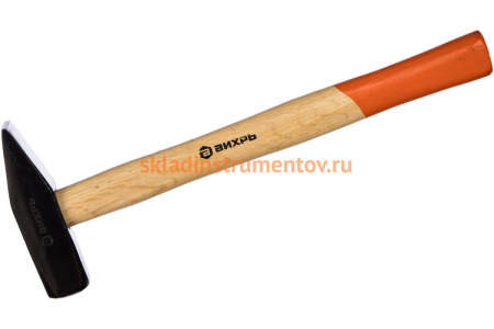 Молоток 800г, деревянная ручка Вихрь 73/6/8/4