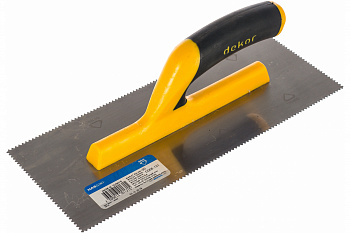 Гладилка DEKOR зубчатая 115х295 мм, треугольные зубы 2х3,6 мм пластиковая ручка 131