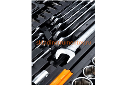 Набор инструментов 1/2, 1/4 дюйма, CrV, пластиковый кейс 82 предмета Вихрь 73/6/7/3