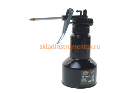 Масленка ROCKFORCE 500 мл металлическая RF-06914 Масленка ROCKFORCE 500 мл металлическая RF-06914