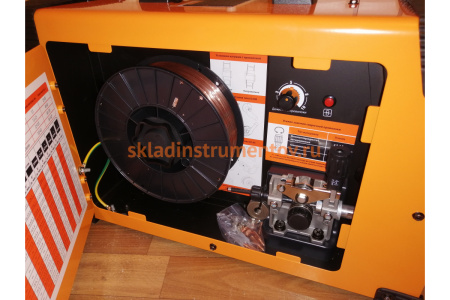 Сварочный инвертор Сварог MIG 200 REAL N24002N 95727