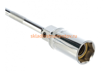 Свечной ключ на 21мм с магнитом шарнирный длинный AIST 47321 00-00003310