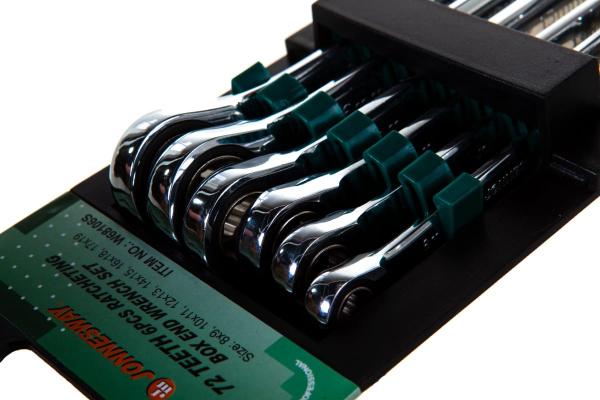 Набор накидных трещоточных ключей Jonnesway W68106S