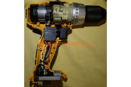 Аккумуляторная дрель-шуруповерт Absolut SKytools SK7003