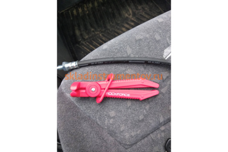 Пластиковый зажим для шлангов с фиксатором L-155мм ROCKFORCE RF-903G12C