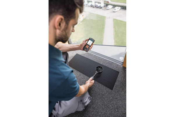 Комплект для вентиляции Testo 440 dP с Bluetooth крыльчаткой, зондом-крыльчаткой 0563 4410