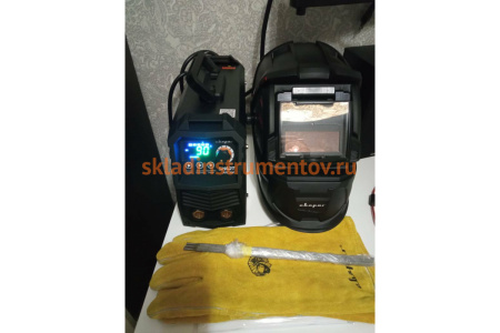 Сварочный инвертор Сварог ARC 200 REAL SMART Z28303 Black маска+краги 97886 Сварочный инвертор Сварог ARC 200 REAL SMART Z28303 Black маска+краги 97886