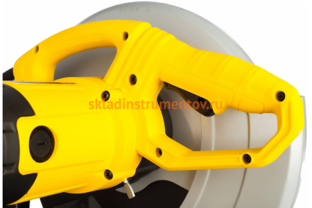 Монтажная пила Stanley STSC2135