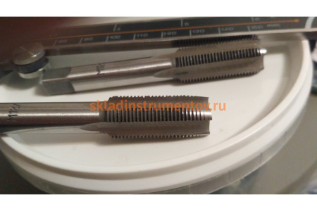 Метчик в пластиковом футляре ЭВРИКА M12x1 2шт ER-01210M