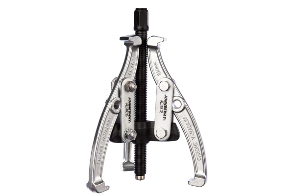 Съемник с тремя поворотными захватами 6" Jonnesway AE310036