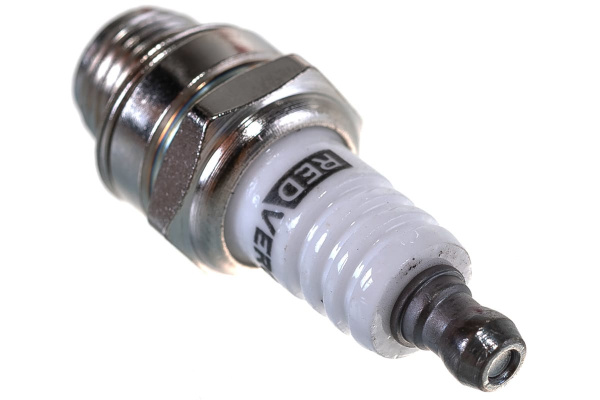 Свеча зажигания для 2Т двигателей RD-BM6A 19 мм REDVERG 6616012