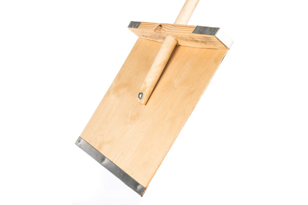 Деревянная лопата с черенком для снега СПЕЦ Движок 380х380мм КПБ-01195