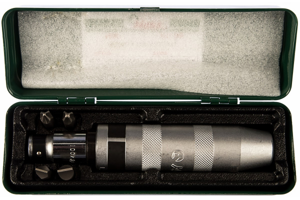 Ударная отвертка с битами Hans 1/2" 4606