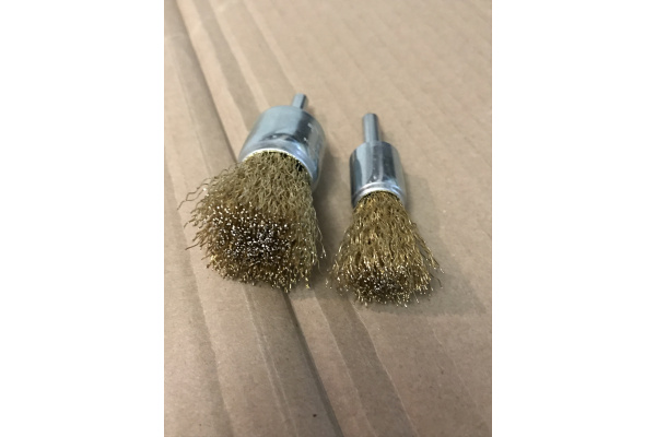 Набор щеток ПРОФЕССИОНАЛ 2 шт. для дрели (17/24 мм; латунированная проволока 0,3 мм) Зубр 3532-H2_z02