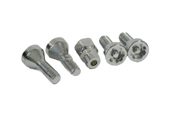 Набор болтов на колесные диски М14x1,5 RH 30 мм 5 предметов FORCE 645305