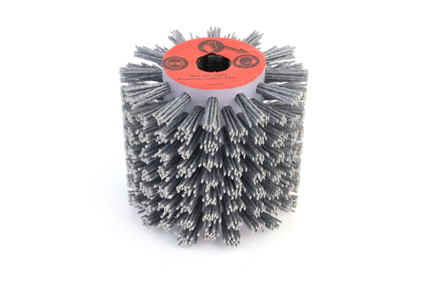 Щетка (110х100х19 мм; +4 паза; P80; полимерный ворс) ОСБОРН 3-384 FEL110100P80PGR