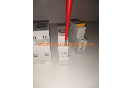 Диэлектрическая отвертка КВТ Слим PH2/FL2 100 78592