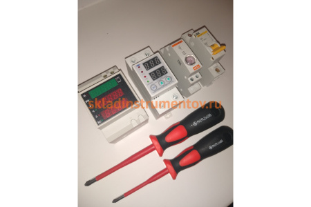 Диэлектрическая отвертка КВТ Слим PH2/FL2 100 78592