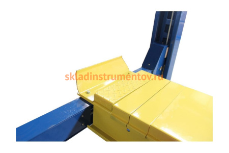 4-х стоечный подъемник для сход-развала с траверсой 380В AE&T F5.5-4